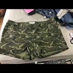 Brand new without tags torrid camo shorts